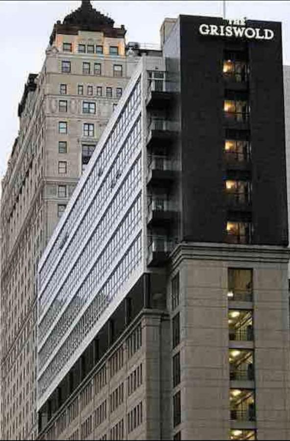 "Arrons Place" At The Griswold Detroit Exterior photo